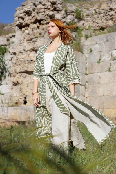 ARİNNASİDE Botanical Totem Kimono