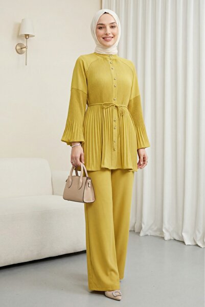 Modamorfo Piliseli High Collar Buttoned Crepe Suit - Oil Green