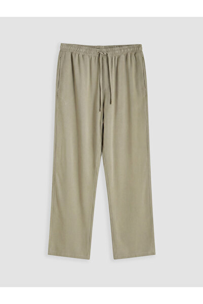 LC Waikiki Nevavm Relax Fit Gabardine Men's Trousers with a Difference
