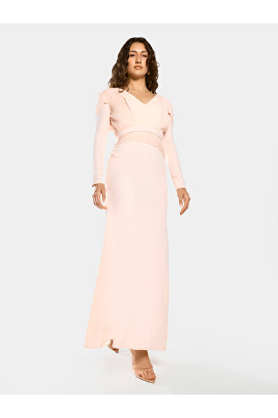 House of Moda By Styli Textured Flow Gown Maxi Dress