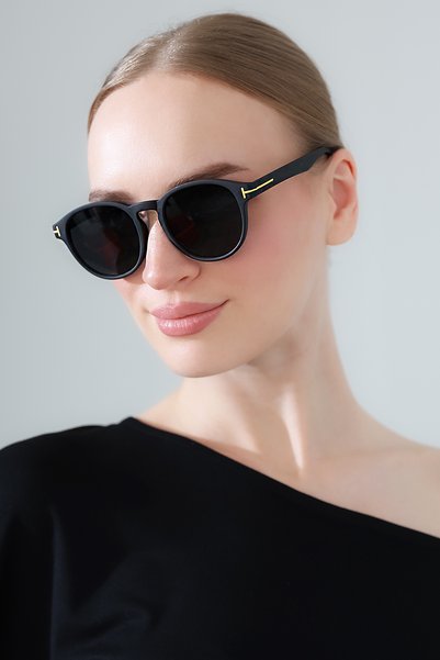 MİLANO KORS Women's Black Oval Frame Black Glass Sunglasses with Gold Edge Detail