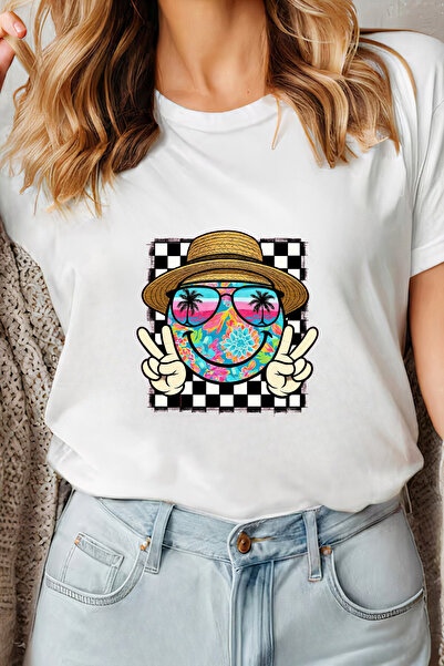 Sarah's Boutique Women's T-shirt – 100% cotton – Smile Face