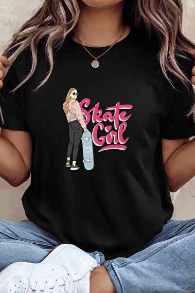 Sarah's Boutique Women's T-shirt – 100% cotton – Skate Girl