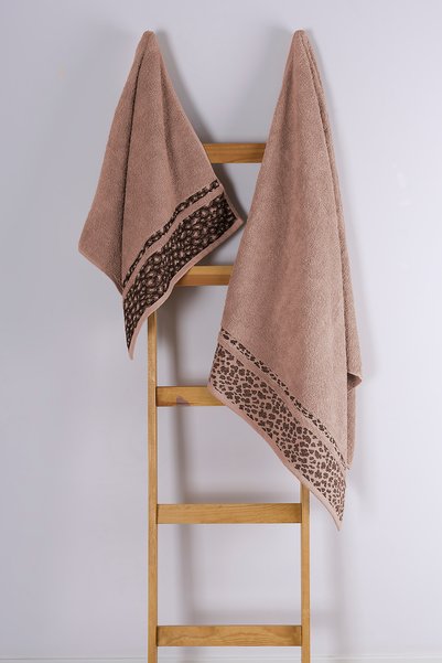 Zühre Home Set of 2 Leopard Patterned Cotton Towels |   70X140 Bath Towel - 50X90 Face Towel |   Soft Textured, High Water Absorption