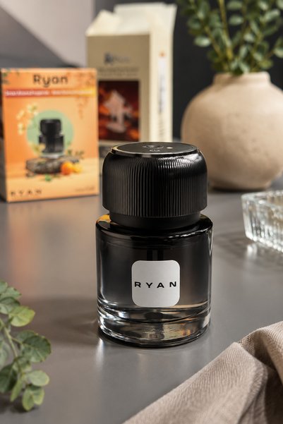 Ryan Car Interior Fragrance Diffuser Star Sky Projector Ultrasonic Steam Aroma Machine and Room Fragrance Maker
