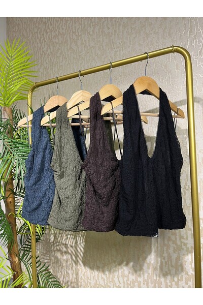 ECE ÇINAR Halter Yaka Dantel Detaylı Top