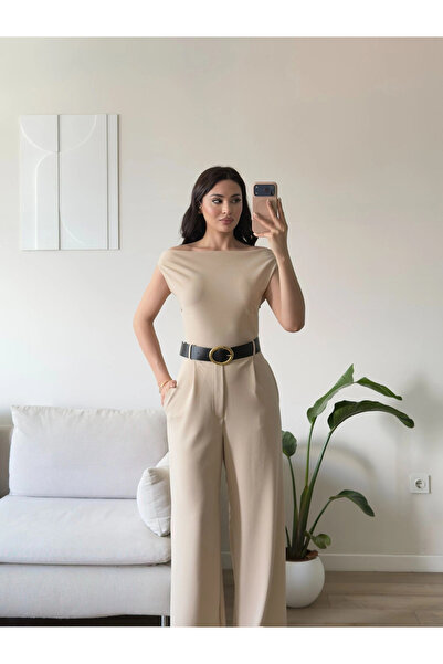 Zoom Butik Kayık Yaka Kemerli Tulum - BEJ