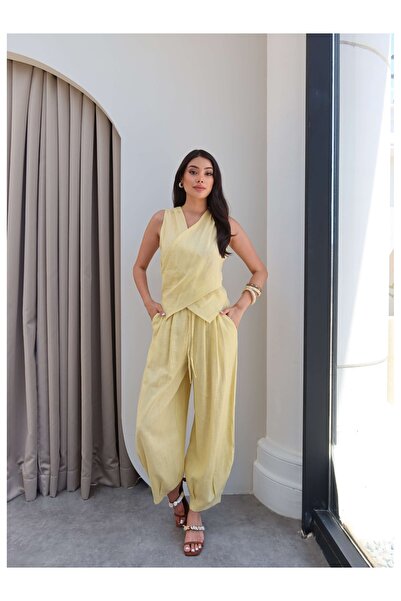 ESRAHELVACI Double-Breasted Blouse and Shalwar Trousers Set