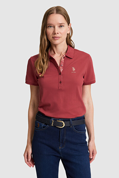 U.S. Polo Assn. تي شيرت نسائي أساسي بياقة بولو باللون الفوشيا 50326475-VR023