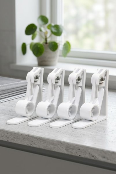 Vekorr 4 Pieces of Tablecloth Fixing Clips with Spring, Practical Anti-Slip Fixing Clip Apparatus