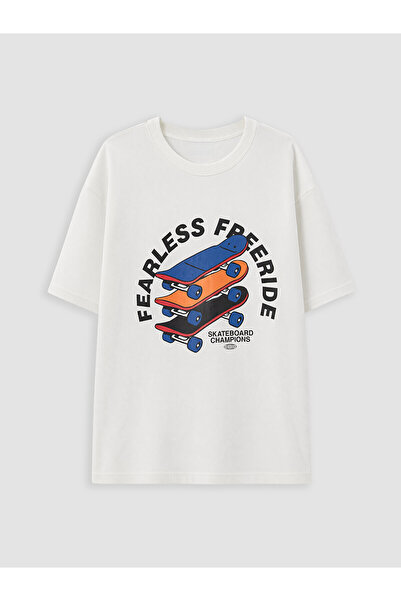 LC Waikiki Vizyon New Season Crew Neck Printed Boys' T-Shirt