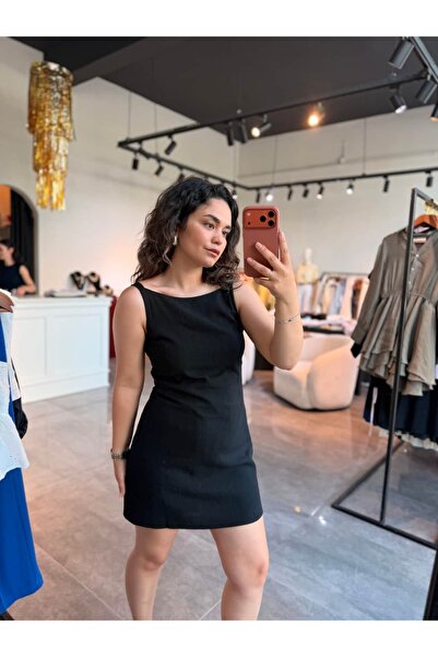 BÜŞRA PERKER Minimal Strap Dress