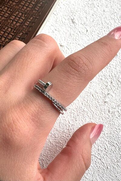 Leo'Stone Çivi Model Zirkon Taş Detaylı İki Sıralı Tasarım Ayarlanabilir Kadın Çelik Yüzük Gümüş Kararmaz