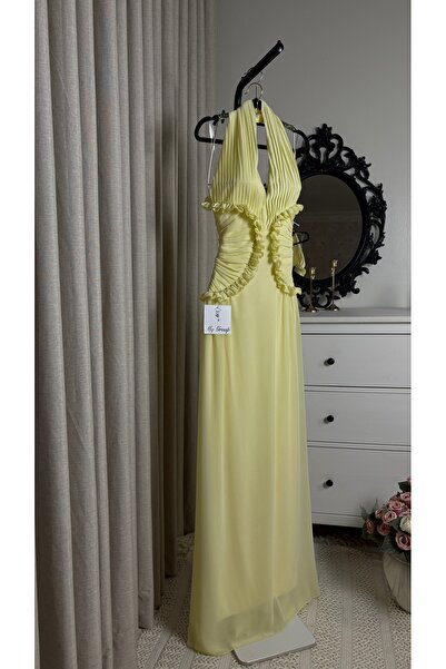 MYGROUP Elegant Pleated Long Evening Dress with Sparkling Rhinestone Detailing