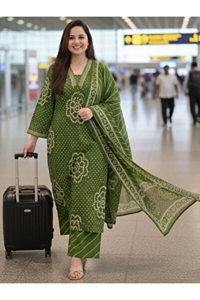 MYSMAR Navika Green Bandhani Print Kurta Set - ALV2172 | Green