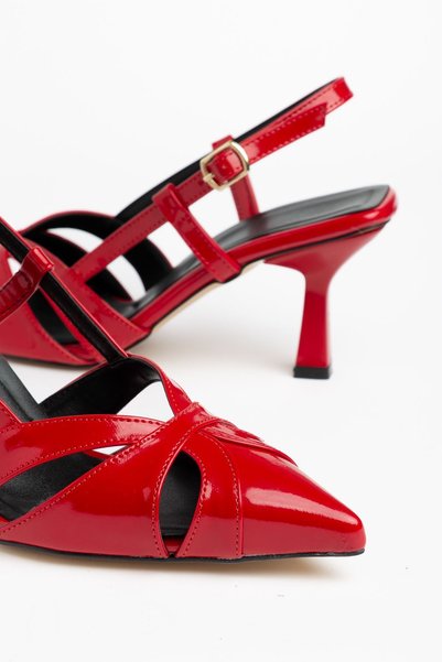 Moda Eleysa Terra Women's Red Patent Leather Buckle Detailed Thin Heeled Casual Shoes