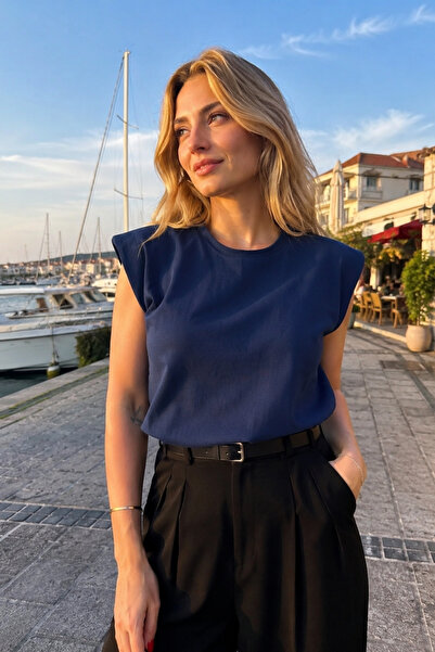 armonika Γυναικείο μπλουζάκι με κοντά μανίκια και επένδυση στους ώμους σε σκο...