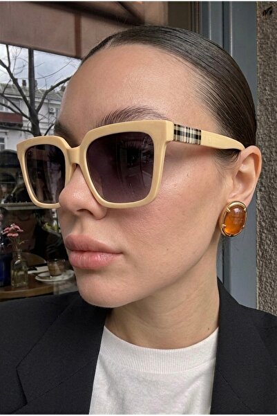 Chunky Frame نظارات شمسية نسائية من بايس بورب باللون البيج الكريمي خفيفة للغا...