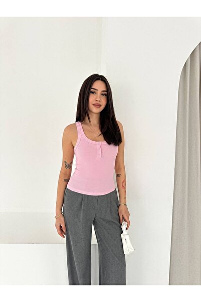 Jöns Butik قميص نسائي أساسي بياقة مفتوحة من القماش المرن بقصة ضيقة