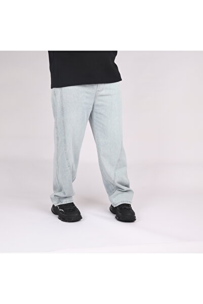 Red Planet Loose Fit Wide-Leg Jeans with Curved Front Seam Details - Trendy S...