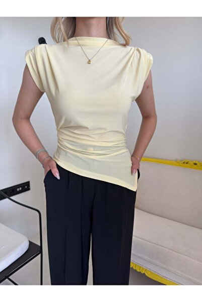 Bade Butik Yellow Padded Slit Blouse