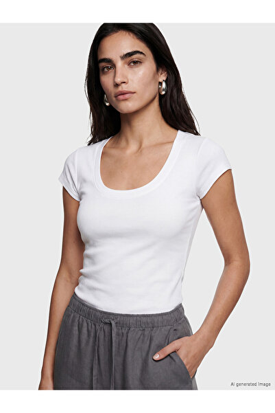 LC Waikiki Lcw Vision White U-Neck 100% Cotton Women's T-Shirt