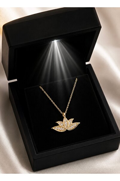 SARIASLAN Led Işıklı Kutuda Lotus Çiçeği Kolyesi 925 Ayar Gümüş Gold Renk