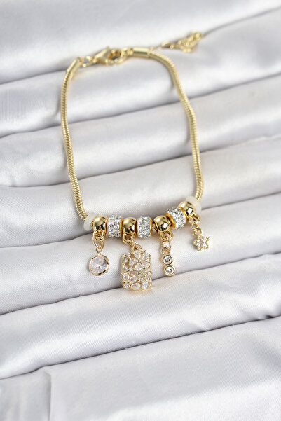 Hobibahçem Brass Gold Color Flower Detailed Charm Women's Bracelet