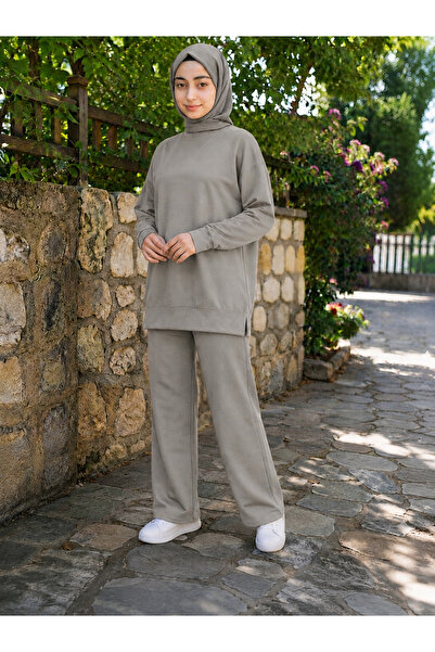 MEBA Women's Islamic Clothing Summer Thin Fabric Self-Line Detailed Crew Neck...