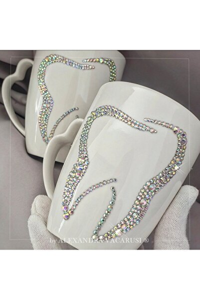 by Alexandra Vacarusi Cana personalizata cu Cristale , model Dinte ,Cana pent...