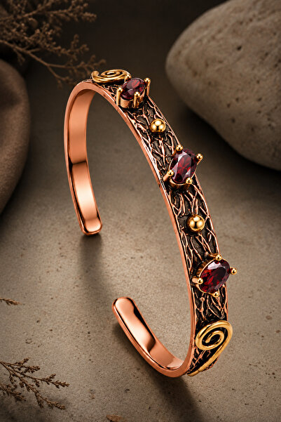 İyyaKee Women's Copper Bracelet with Red Zircon Stone, Adjustable, Handcrafte...
