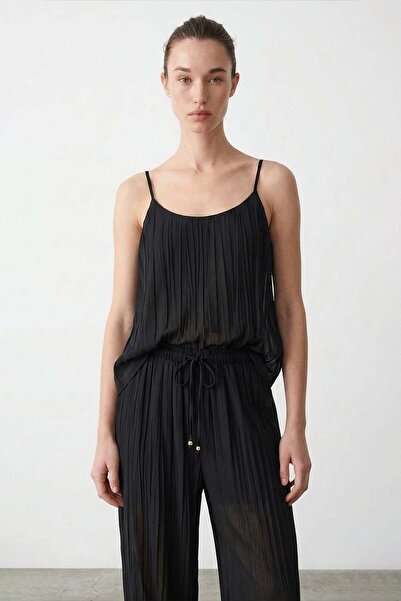 Quzu Strappy Blouse Black