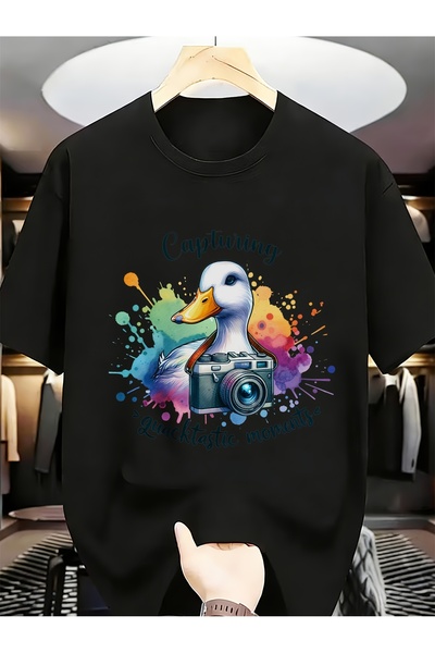 12 HERTZ تيشيرتات بطبعة "Capturing Quacktastic Moments Duck with Camera" مضحك...