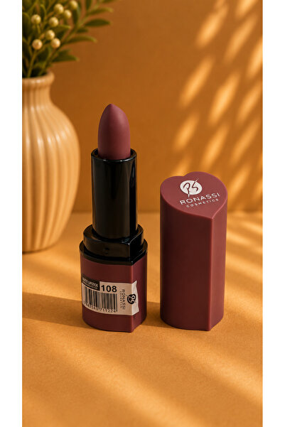 RS Ronassi Cosmetics أحمر شفاه ماتي مكثف اللون بتصميم على شكل قلب من روناسي ك...