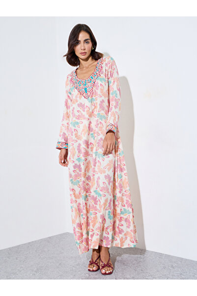 Amirah By Styli جلابية على طراز المخاور