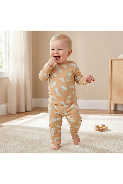 Juniors All-Over Pineapple Print T-shirt and Pyjama Set