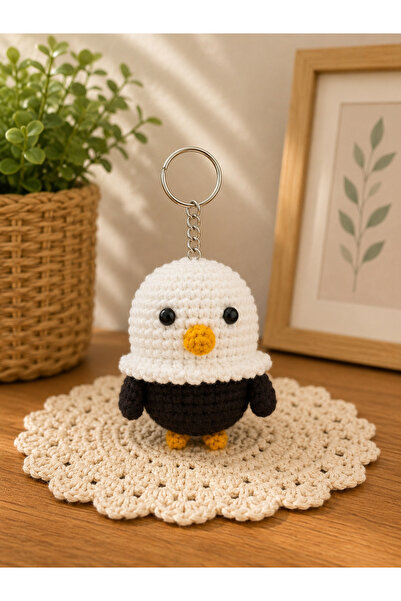Amigurumi el yapimi siyah beyaz kartal anahtarlık hediyelik çanta aksesuarları
