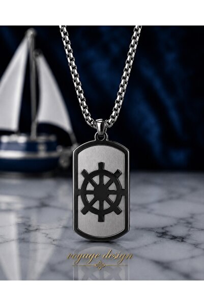 voyageaccessory قلادة رجالية من الفولاذ المقاوم للصدأ موديل أسود فضي اللون عل...