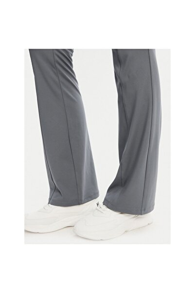 Guess Pantaloni de trening pentru femei V5RB15KCD02 Gri