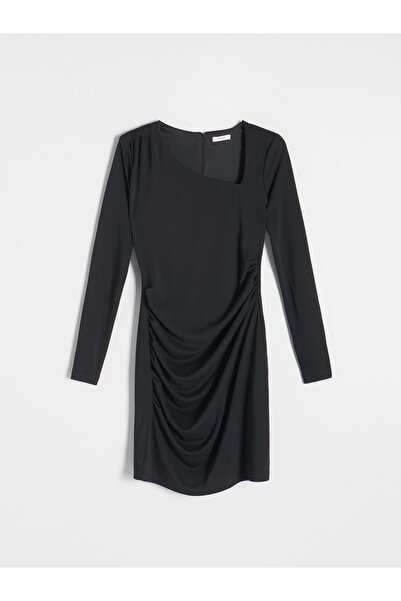 NO BRAND Rochie mini neagră cu mânecă lungă, decolteu asimetric, mărimea S