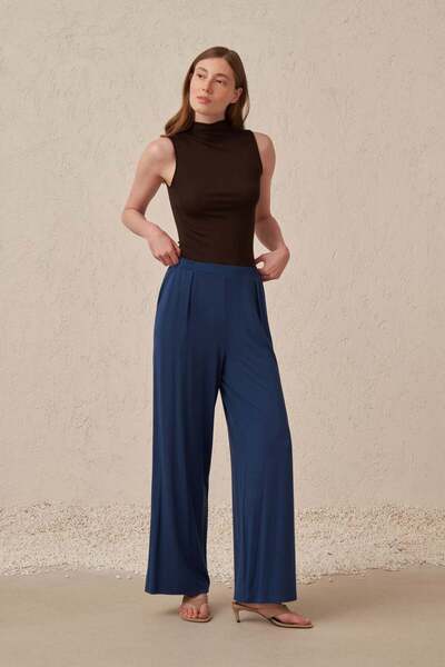 ALLDAY Indigo-Pile Detailed Wide-Leg Trousers