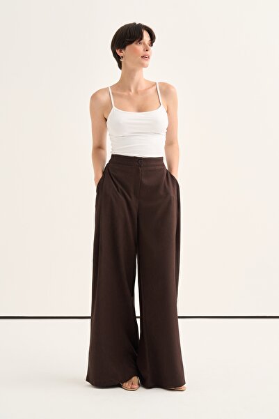 EBU Prive Women's Draped Pleated Detailed Trousers Bitter Brown