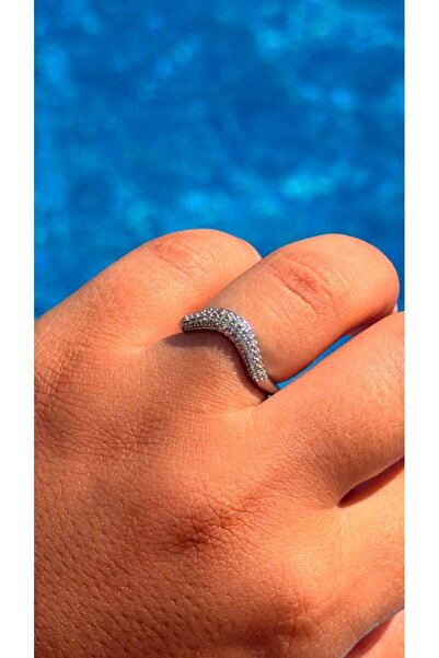 Cadera Jewelry خاتم قابل للتعديل بتصميم هلال مرصع بحجر اللونا