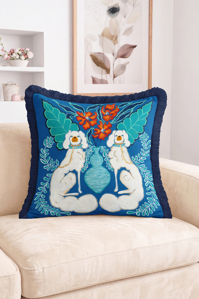 Realhomes Double White Dog, Flower and Leaf Motif with Vase, Fringed Throw Pi...