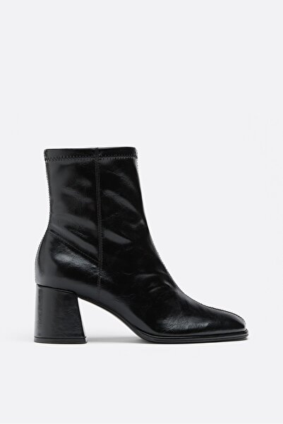 Stradivarius Basic orta boy topuklu bot