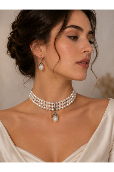 FAYRA ACCESSORIES Kristal Taşlı Üç Sıra Mayorka İnci Tasma Kolye ve İnci Küpe...