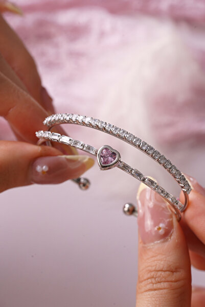AŞIK ACCESSORIES Pink Heart Baguette and Waterway Detailed Princess Cuff Brac...