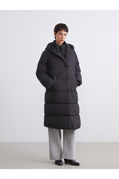 LC Waikiki Hooded Women's Puffer Coat