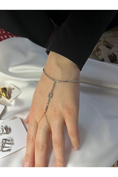 SNGL ACCESSORİES Minimal Kare Figürlü İnce Zincir Şahmeran
