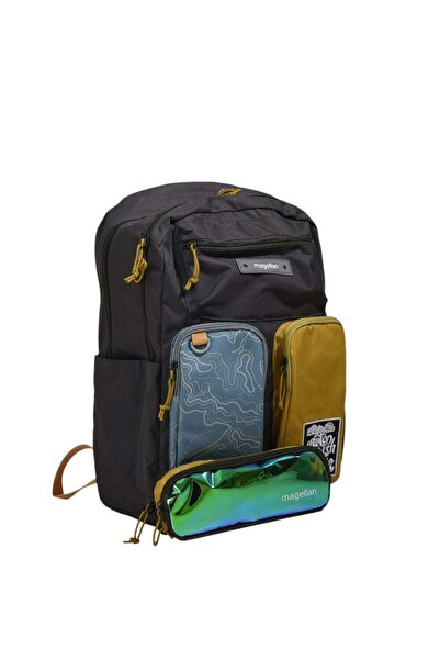 Magellan 259D002B 18-inch Backpack with Pencil Case | Practical and Lightweig...